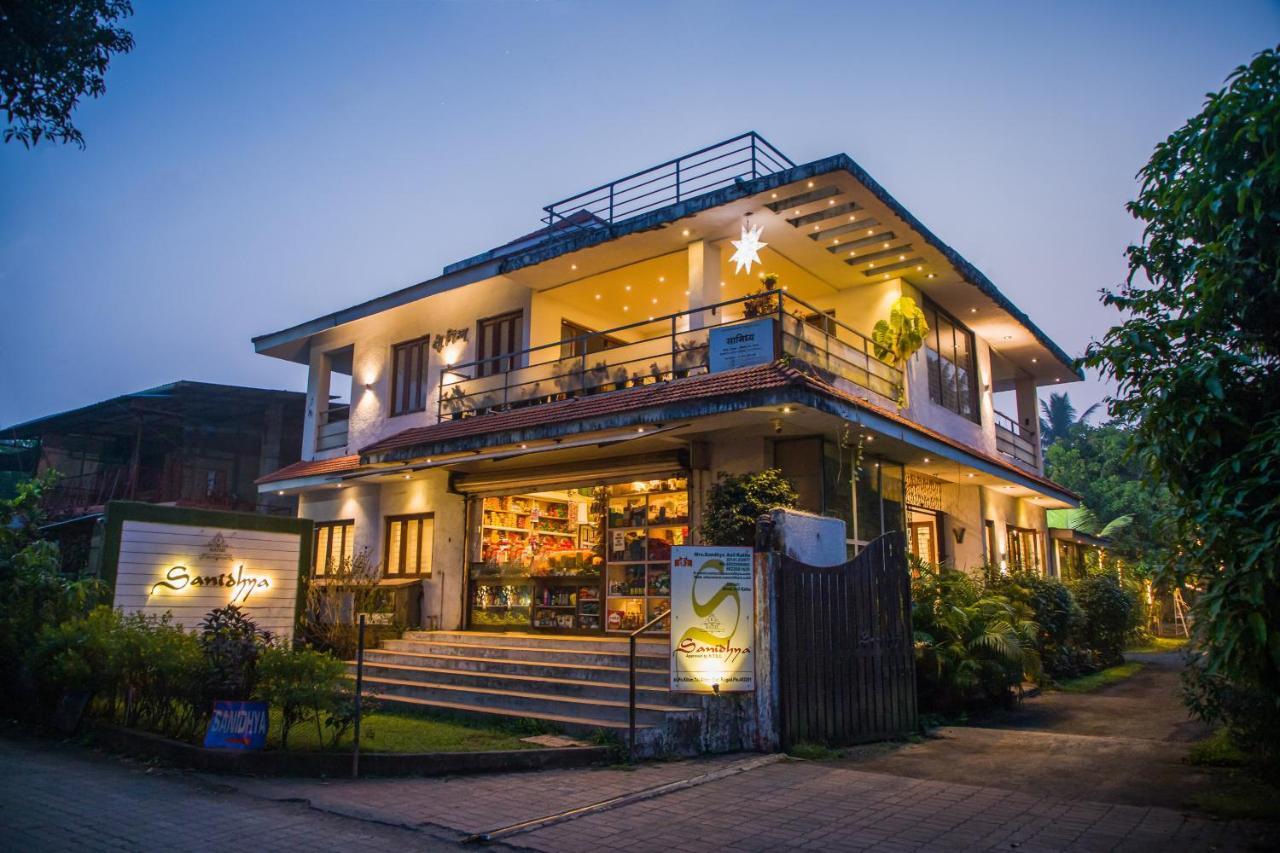 สนิธยา รีสอร์ต Hotel อลีบาก ภายนอก รูปภาพ