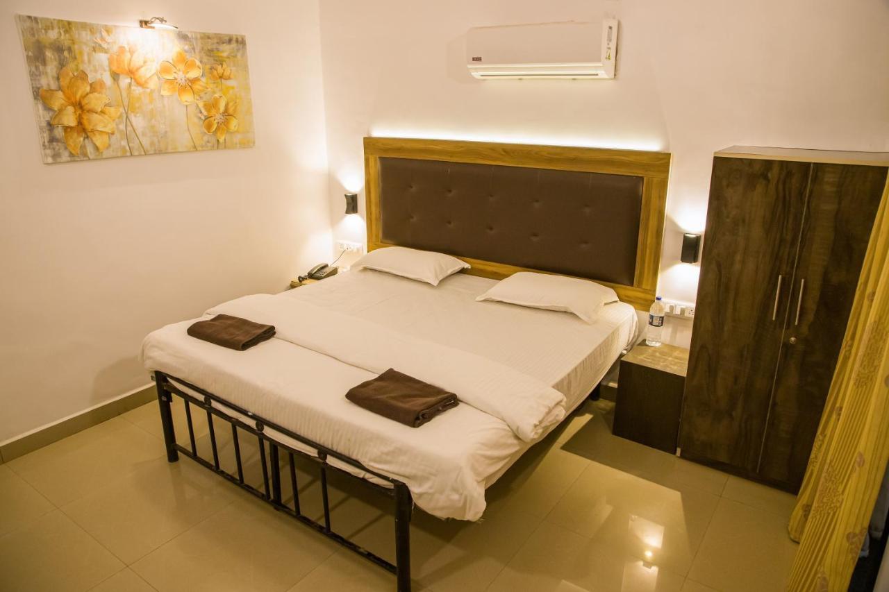 สนิธยา รีสอร์ต Hotel อลีบาก ภายนอก รูปภาพ