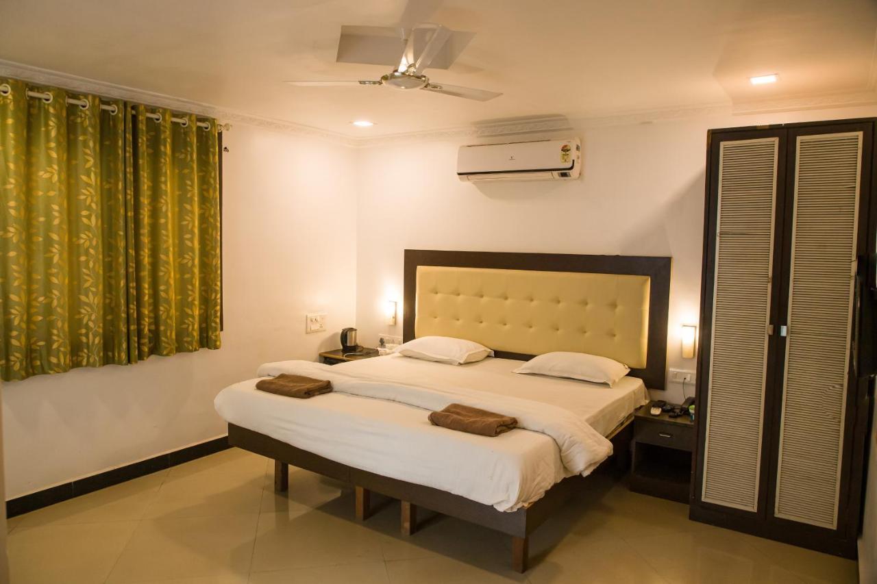 สนิธยา รีสอร์ต Hotel อลีบาก ภายนอก รูปภาพ
